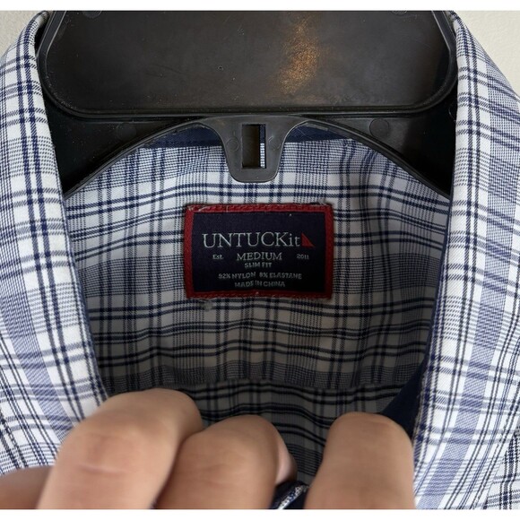 Men’s Untuck It Button Down Shirt / Plaid / Long Sleeve / Size Medium - Picture 5 of 5